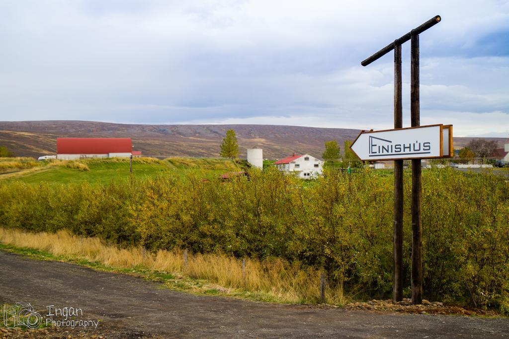 Einishus Cottages Laugar  Exteriör bild